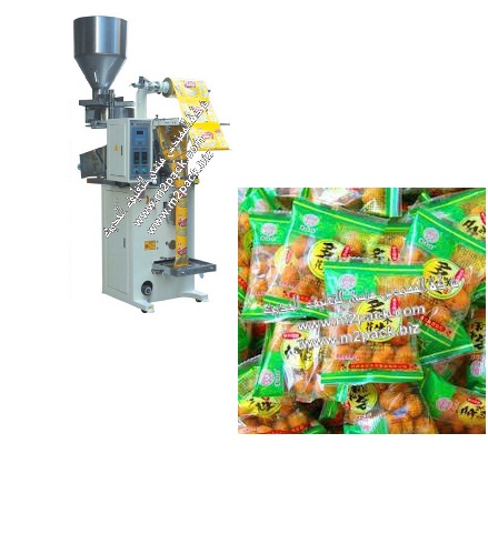 ماكينة تعبئة وتغليف الفول السوداني الآتوماتيكية ذات قادوس قلاب التي تقوم باللحام من الظهر موديل 902 النموزجية ماركة المهندس منسي - ام تو باك